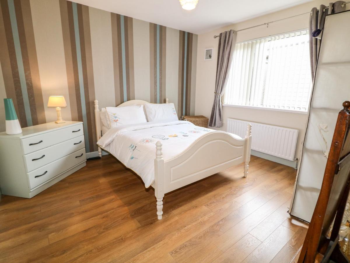 Hazel Cottage Portrush Extérieur photo